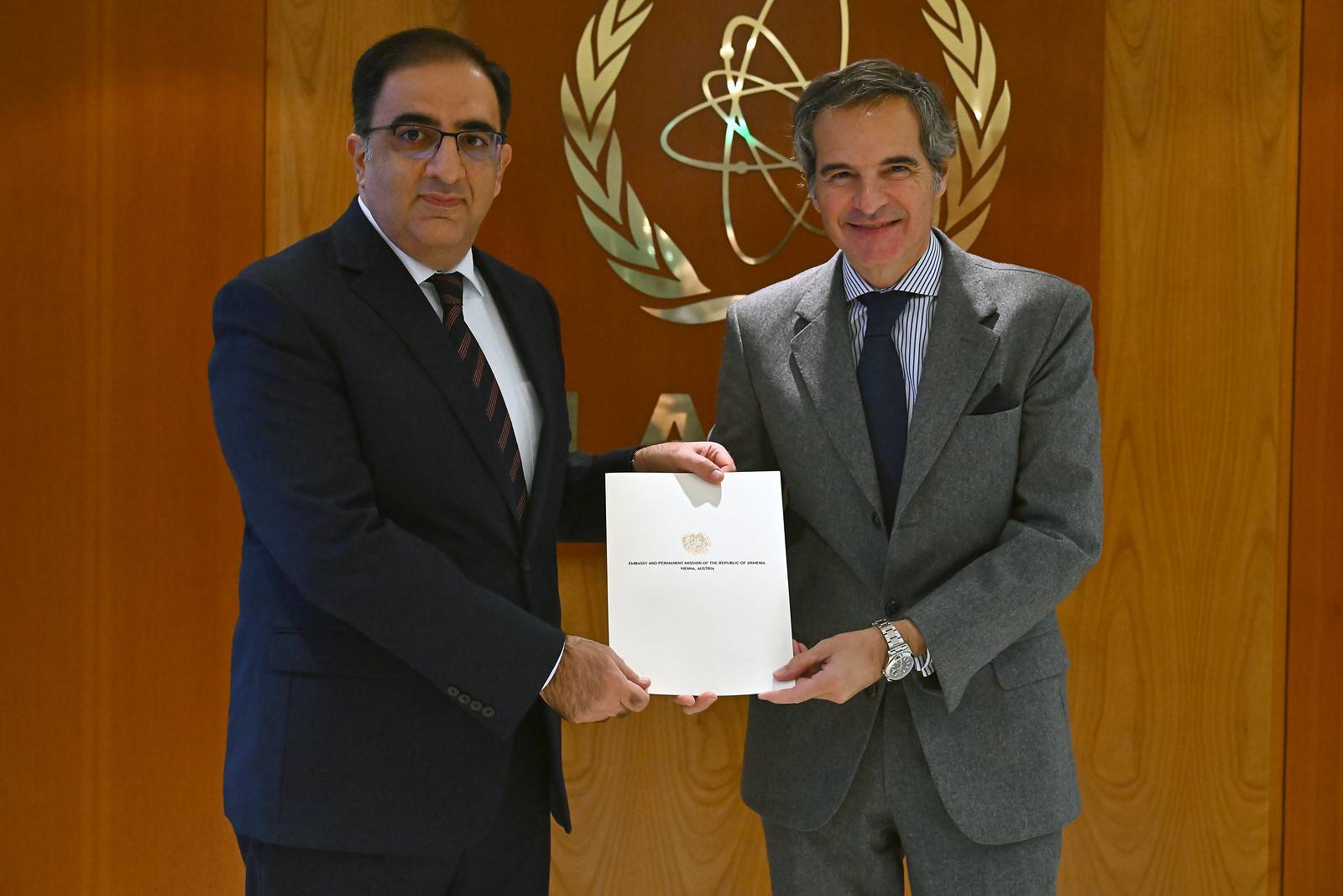 H.E. Mr Andranik Hovhannisyan, Permanent Representative of the Republic of Armenia, presented his credentials to the Director General of the IAEA