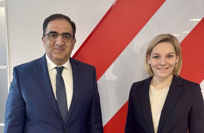 ՀՀ դեսպանի հանդիպումը Ավստրիայի դաշնային տնտեսական պալատի փոխնախագահի հետ